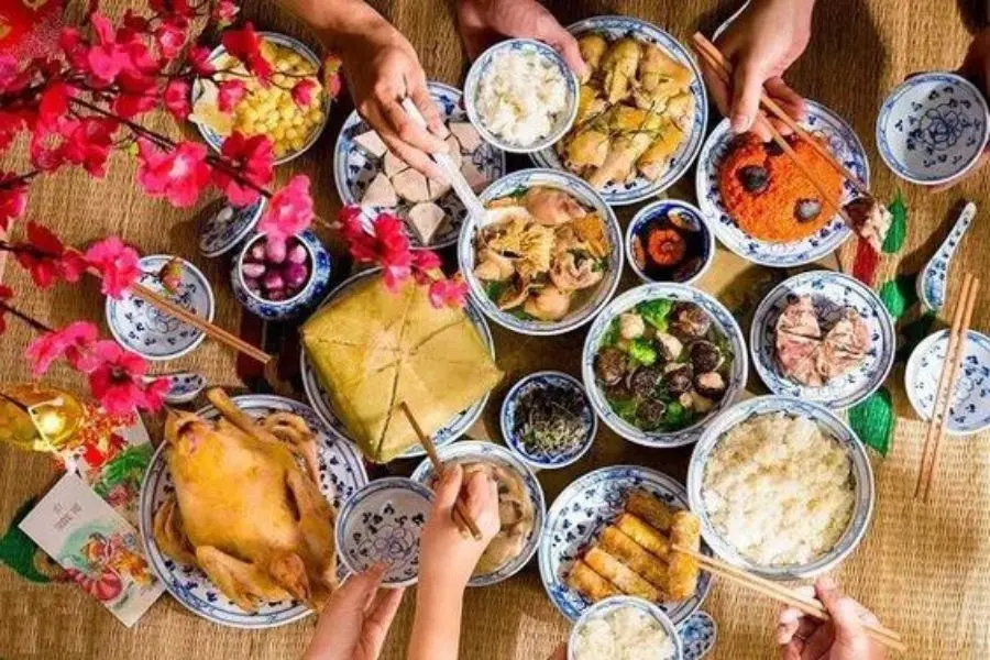 Các món ăn và trái cây có ý nghĩa tốt đẹp đều mang lại sự may mắn cho năm mới.