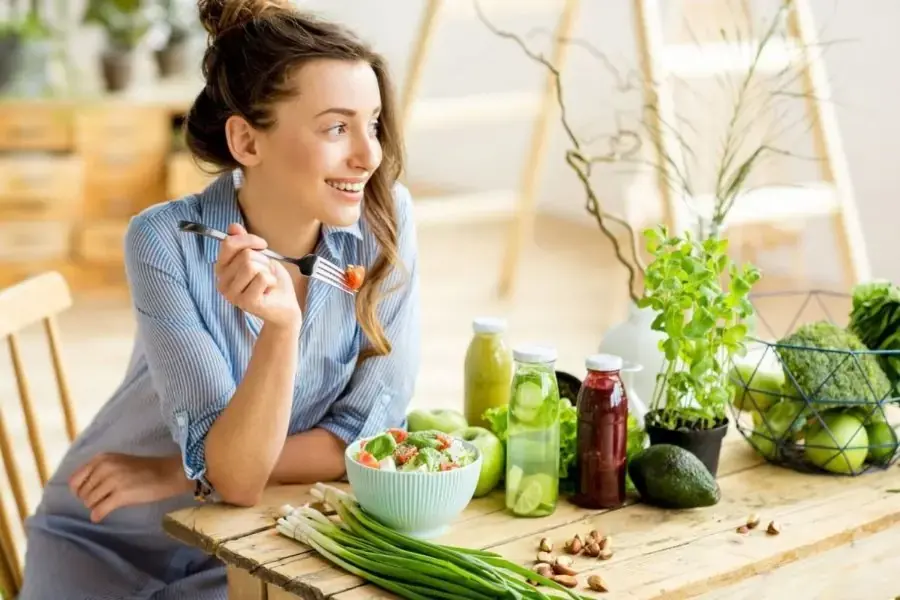 Kết hợp tập luyện với chế độ ăn kiêng giảm cân.