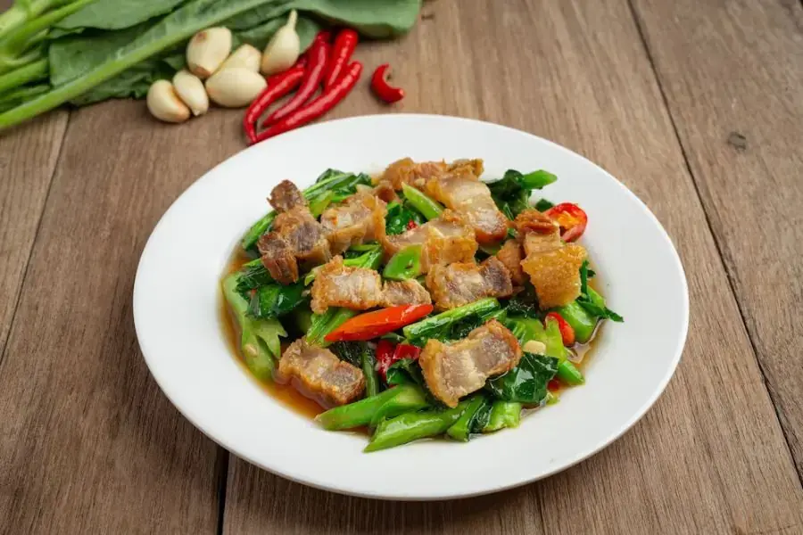Thịt kho củ cải là món ăn bắt vị