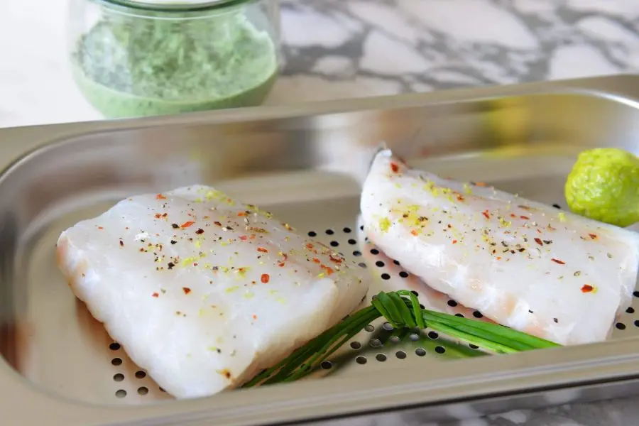 Cá tuyết hấp giữ trọn vị ngọt thanh tự nhiên, giàu chất dinh dưỡng