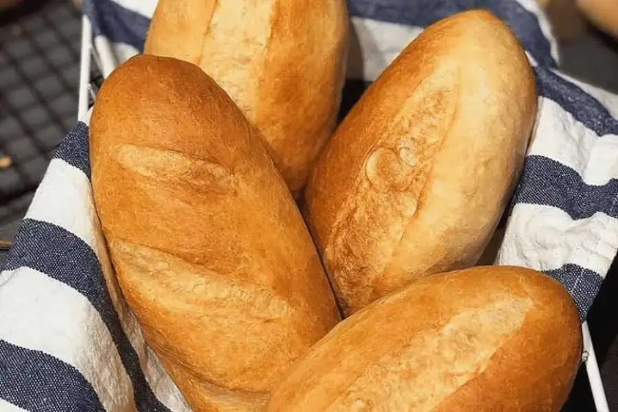 Nướng bánh mì bằng lò vi sóng để tiết kiệm thời gian