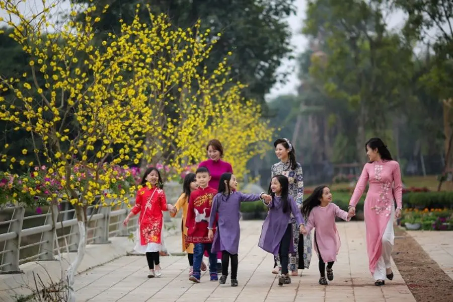 Xuất hành đầu năm hiểu đơn giản là rời khỏi nhà vào những ngày đầu năm mới.