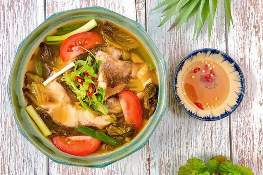 Món cá cờ nấu dưa cải chua thanh mát
