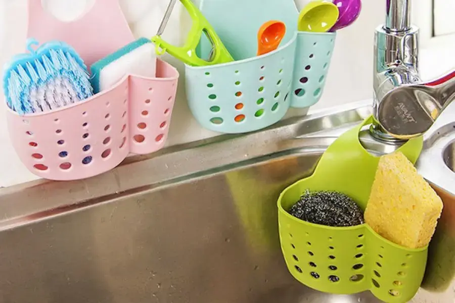 Để riêng miếng rửa chén và các vật dụng khác (ảnh: aliexpress)