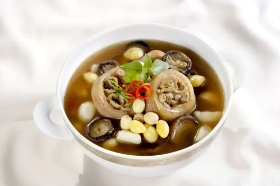 Thực đơn mùa đông không thể thiếu canh đuôi heo hầm củ sen giàu dinh dưỡng