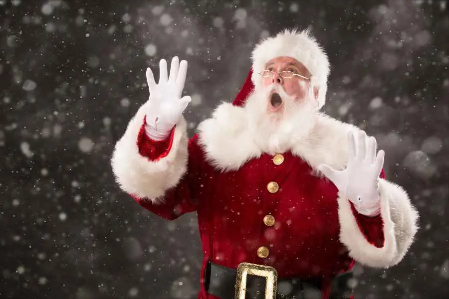Ông già Noel đọc chỉ dẫn càng nhanh thì trò chơi sẽ càng thú vị.
