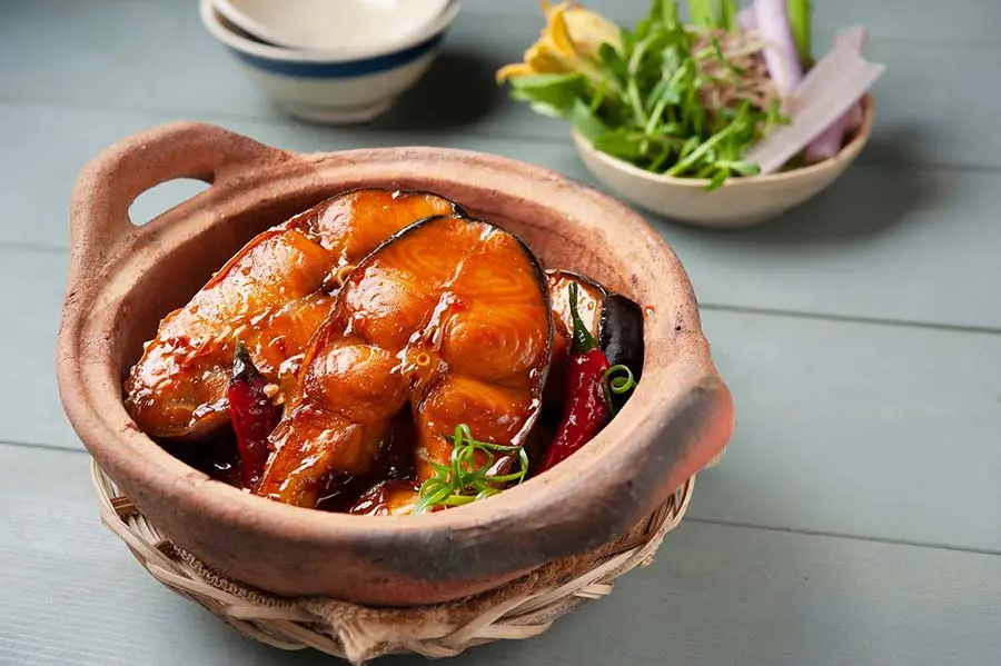 Nếu chưa biết cá basa làm gì ngon thì hãy thử ngay công thức kho tộ bTaskee hướng dẫn.