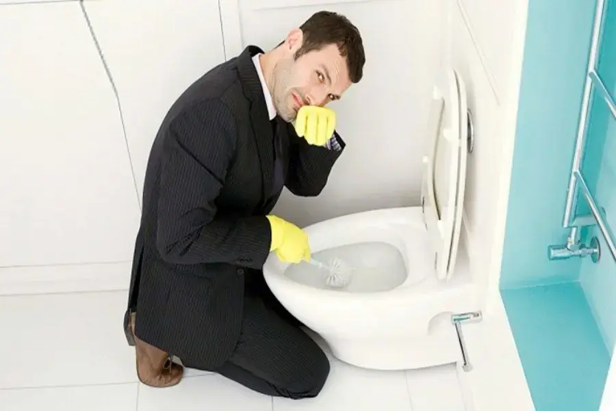 Bồn cầu bị hôi ảnh hưởng đến quá trình sinh hoạt