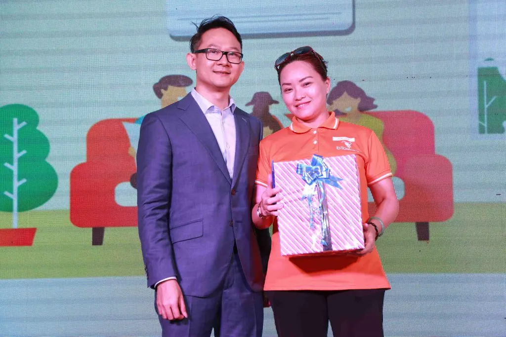 special-gift-for-the-lucky-person-at-gala-btaskee