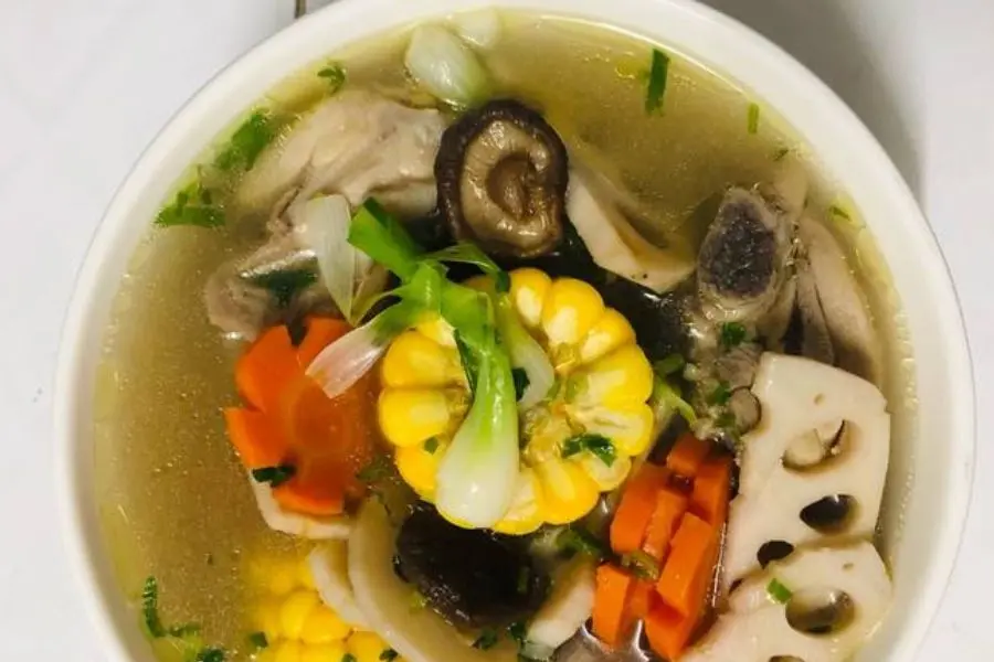 Canh gà hầm củ sen - Món canh bổ dưỡng tốt cho sức khỏe