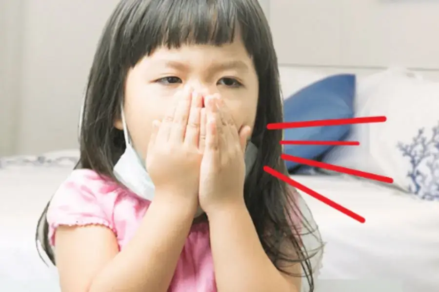 Nằm phòng điều hòa quá 4 giờ có thể khiến bé bị ho khan