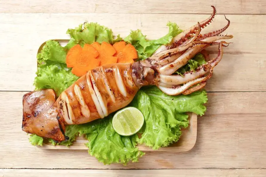 Mực giúp duy trì và phát triển các tế bào của cơ thể.