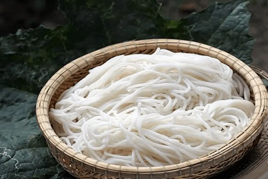 Bún không chứa thành phần gluten nên những người dị ứng với chất này có thể an tâm sử dụng.