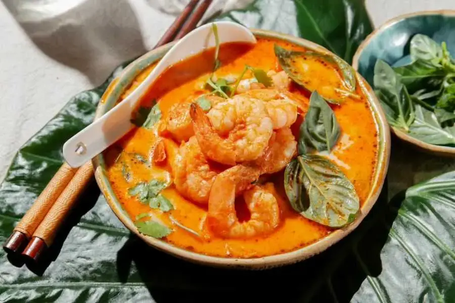 Canh bí đỏ tôm là món ăn yêu thích của nhiều trẻ mầm non