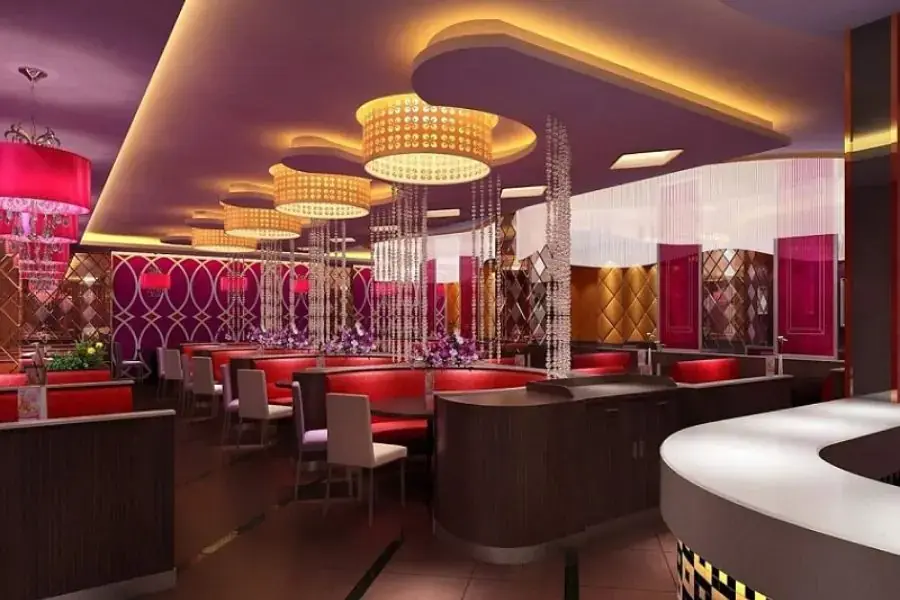 Chất liệu trần thạch cao mang lại sự sang trọng cho không gian quán cafe