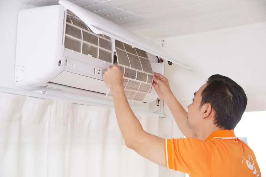 Bộ lọc chống nấm mốc trên máy lạnh Toshiba ngăn ngừa nấm mốc phát triển.
