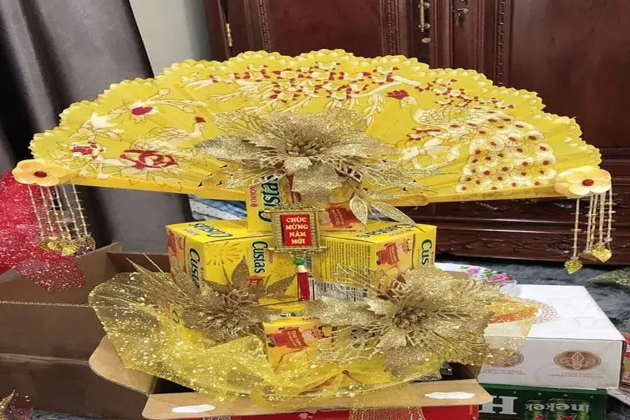 Tháp bánh tài lộc.