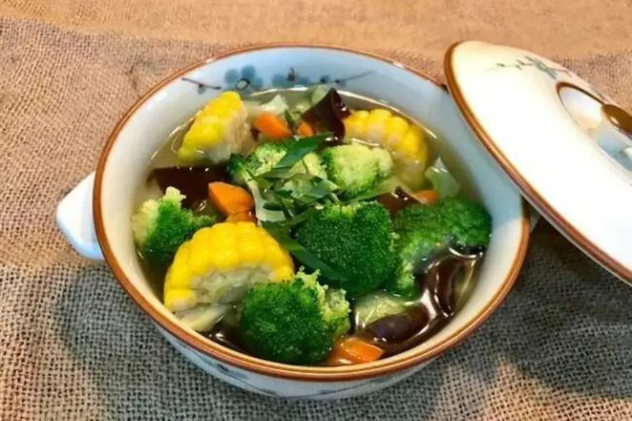 Món canh cải nấu chay giàu chất xơ
