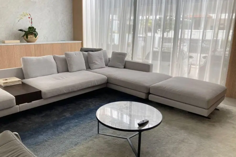 Vẻ đẹp độc đáo là yếu tố giúp sofa văng có tính thẩm mĩ cao.