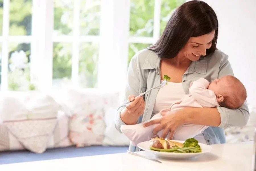 Nguyên nhân gây mụn sữa ở trẻ