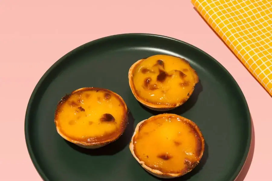 Bánh tart trứng giòn thơm, béo ngậy được các bé vô cùng yêu thích
