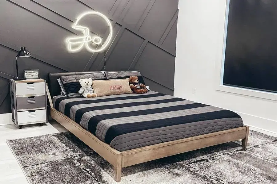Thiết kế phòng ngủ hiện đại với đèn neon làm điểm nhấn
