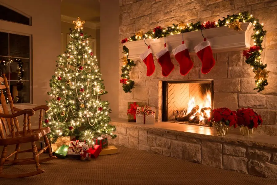 Mẫu lò sưởi Noel đẹp số 1.