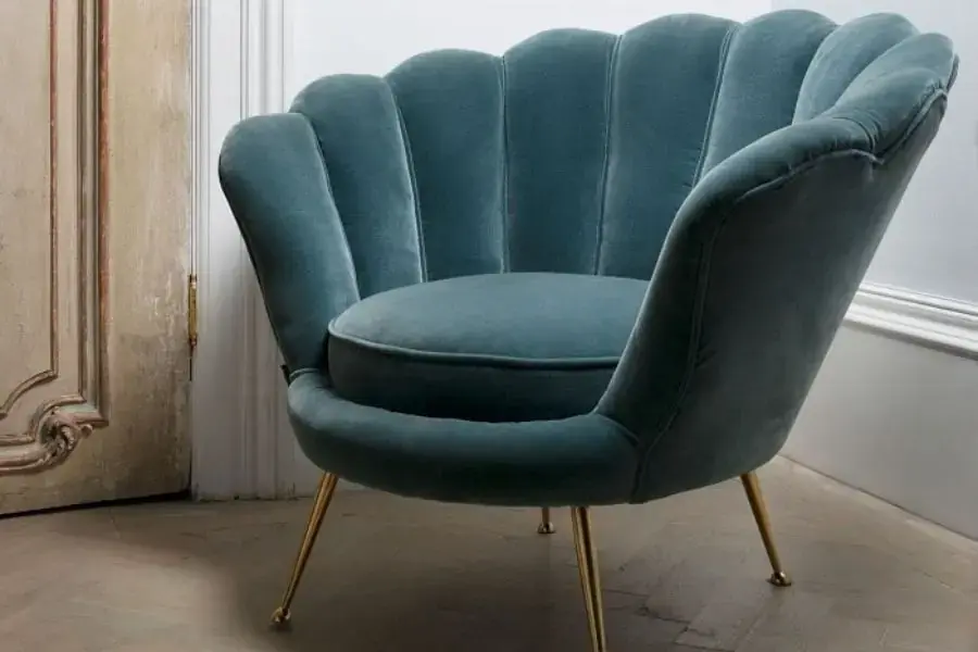 Người mệnh Hỏa nên chọn sofa màu xanh để mang lại may mắn