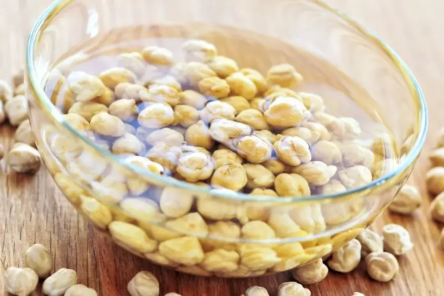 Ngâm và bảo quản hạt dẻ với rượu