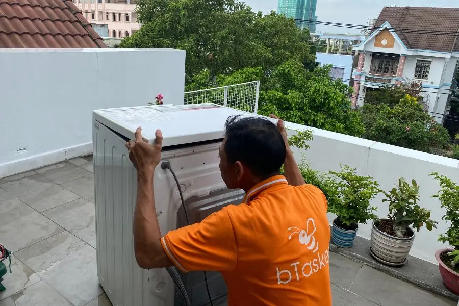 Nên bảo dưỡng định kỳ khoảng 12 – 18 tháng/ lần cho máy giặt.