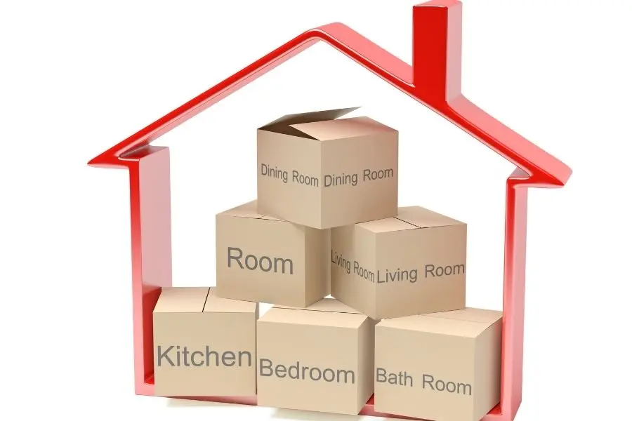 Kiểm tra đồ đạc cẩn thận khi chuyển sang nhà mới.