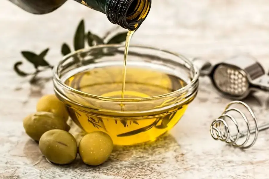 Ô liu loại trái cây nhỏ hình bầu dục thường dùng làm dầu