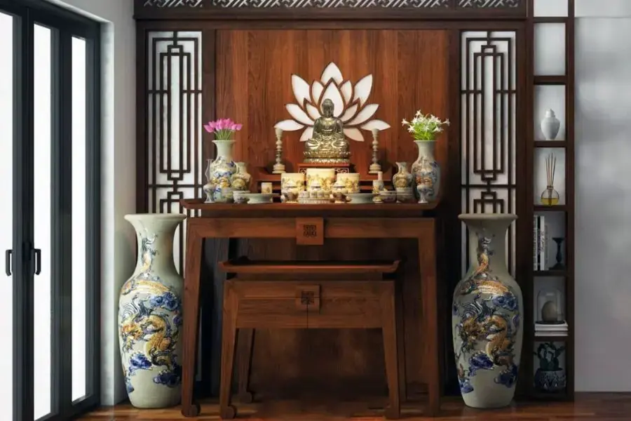Đặt đối xứng đèn thờ để đảm bảo ánh sáng lan tỏa ra toàn bộ bàn thờ