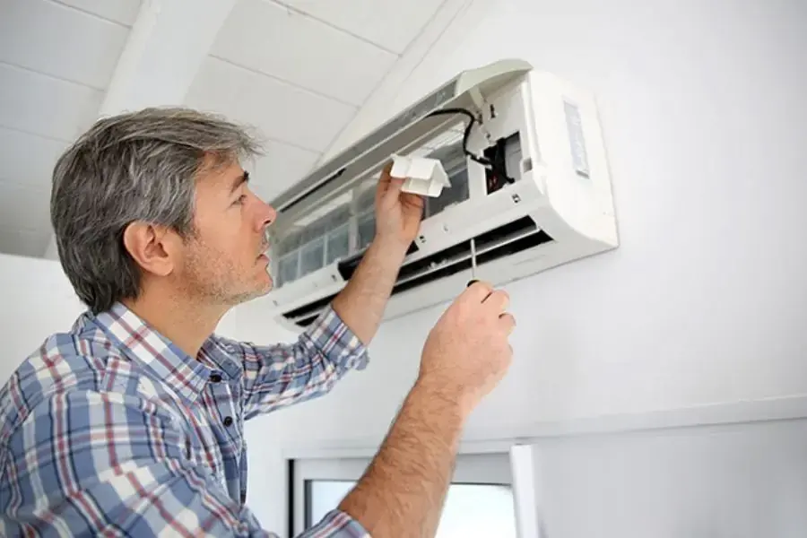 Cục nóng điều hòa chạy liên tục do lỗi cảm biến của dàn máy