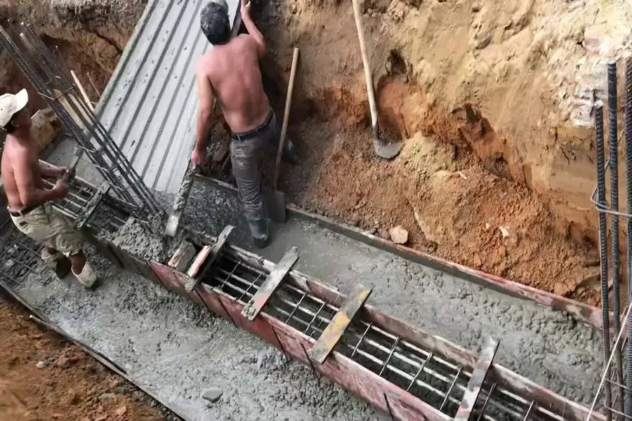 Xây nền móng băng 1 phương