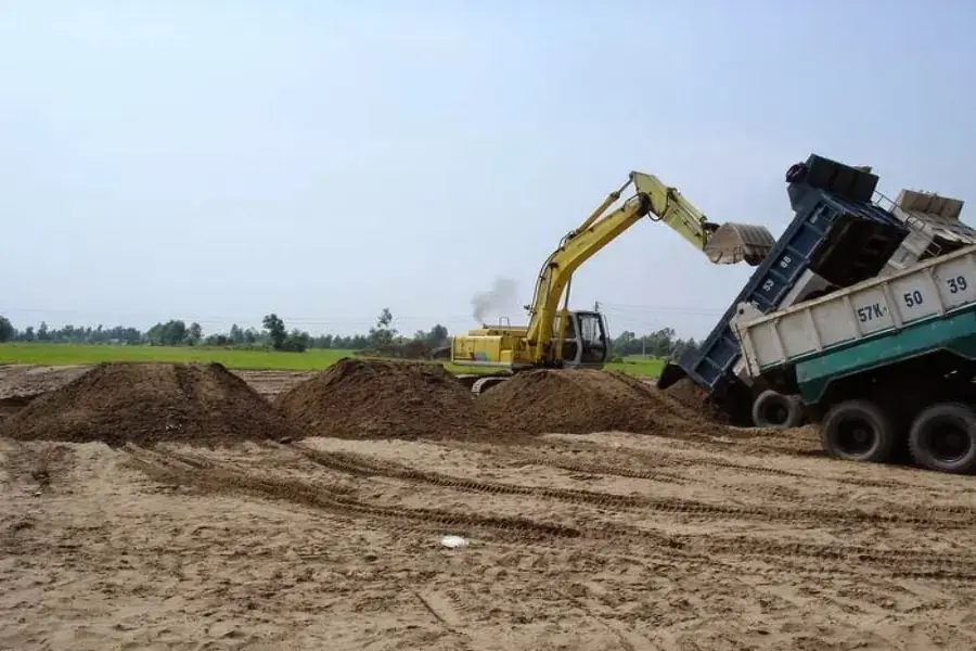 Chuẩn bị mặt bằng thi công
