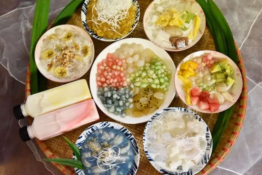 Các loại chè với hương vị ngọt ngào, rất thích hợp làm đồ ăn vặt cho ngày Tết.