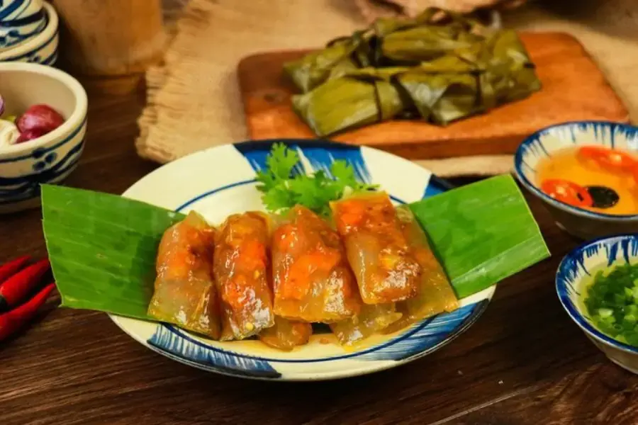 Bánh bột lọc Huế được làm từ bột năng
