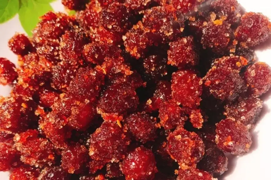 Mứt chùm ruột muối ớt.