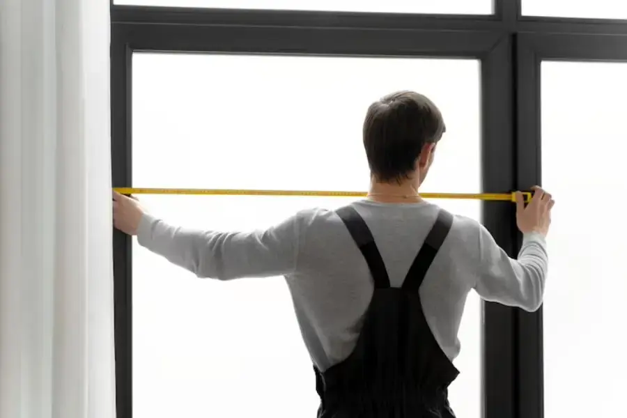 Đo chính xác kích thước để tránh mất cân đối giữa rèm với ô cửa