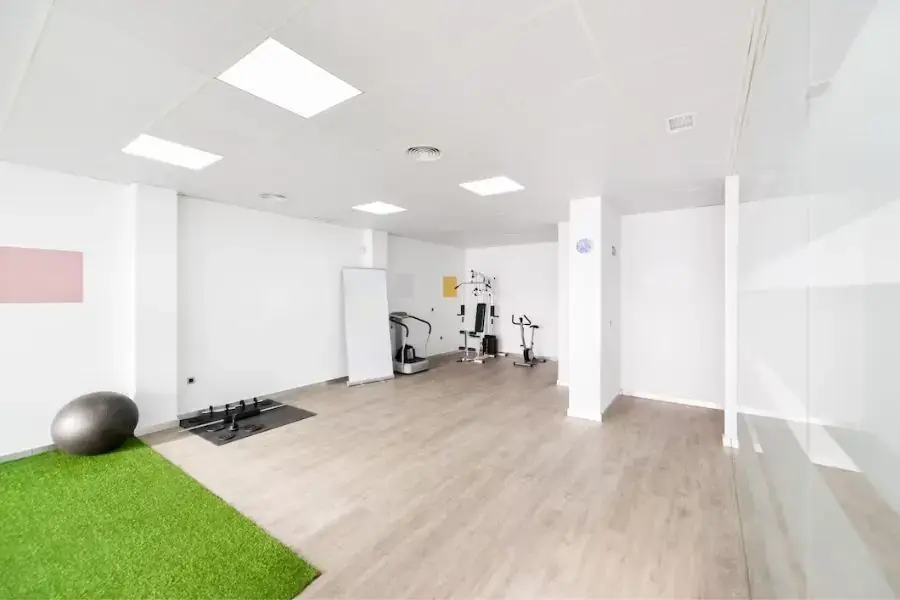 Kết hợp với phòng gym giúp nhân viên tăng cường sức khỏe