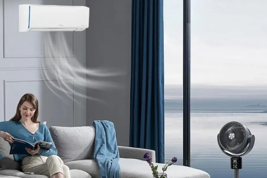 Nên kết hợp quạt và điều hòa để giúp tiết kiệm điện