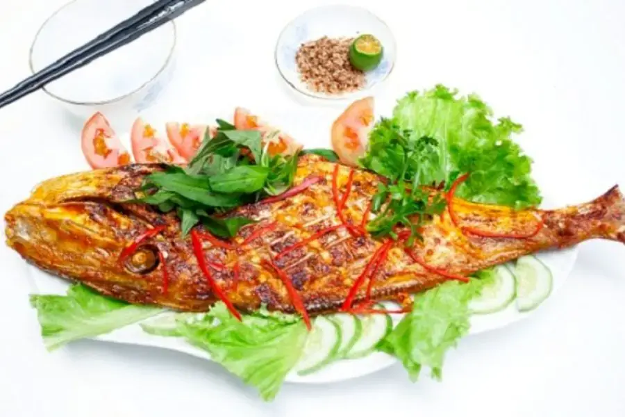 Bữa cơm trọn vị với cá bò chiên giòn