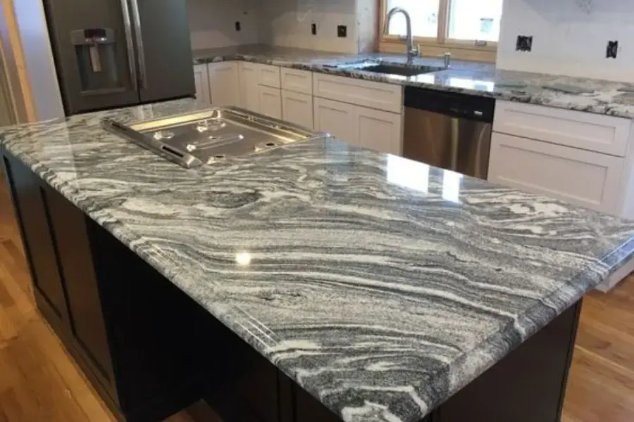 Đá Granite có độ bền và khả năng chịu nhiệt cao.