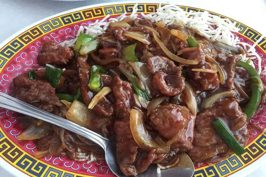 Chế biến đơn giản với món dẻ sườn bò kho gừng