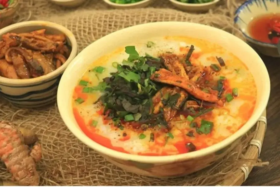 Bát cháo sánh mịn, thơm ngon khiến người ta cảm thấy “đói con mắt” ngay cả khi đã no căng bụng