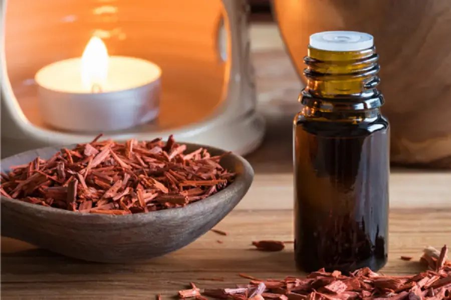 Mùi gỗ đàn hương giúp bạn làm dịu thần kinh