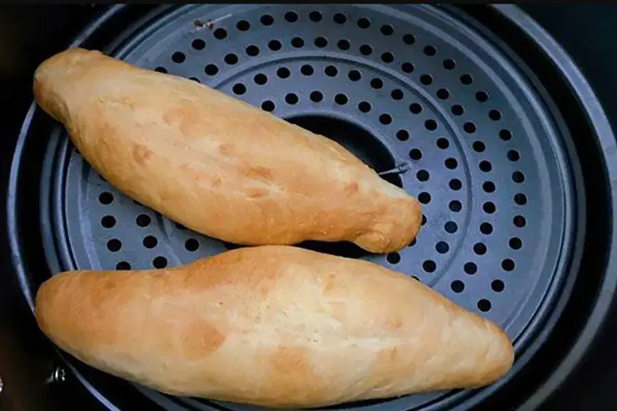 Nướng bánh mì tươi bằng nồi chiên