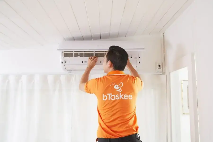 Vệ sinh máy lạnh định kỳ giúp hạn chế gặp phải sự cố.