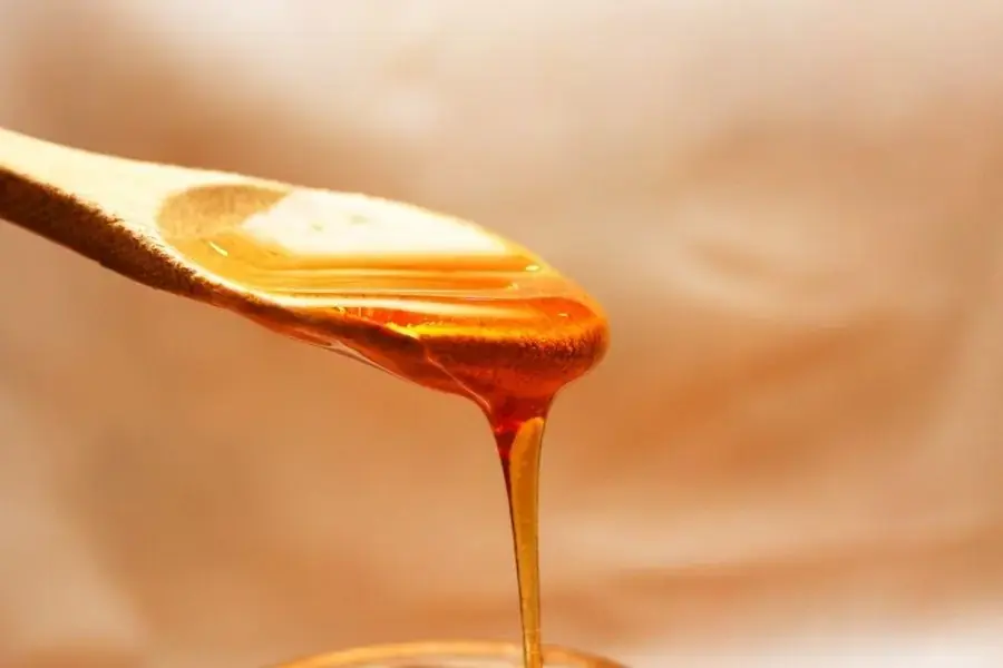 Massage bằng mật ong